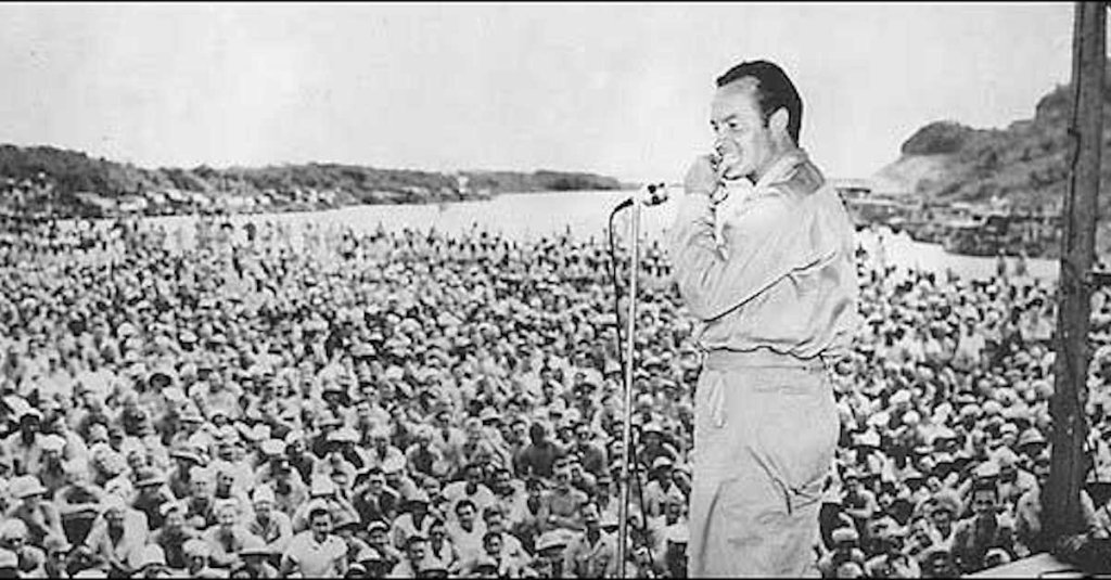 bob hope entertaining troops