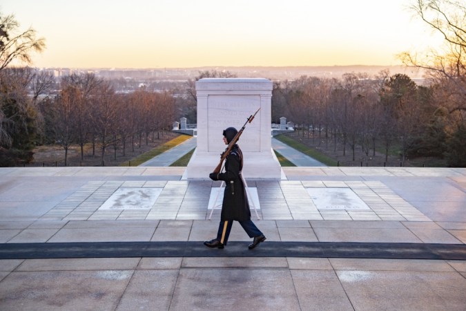 6 respectful facts about the Sentinels who guard Arlington’s Tomb of the Unknowns