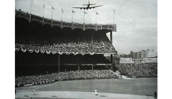 These bomber pilots pulled a ‘Top Gun’ and buzzed the 1943 World Series