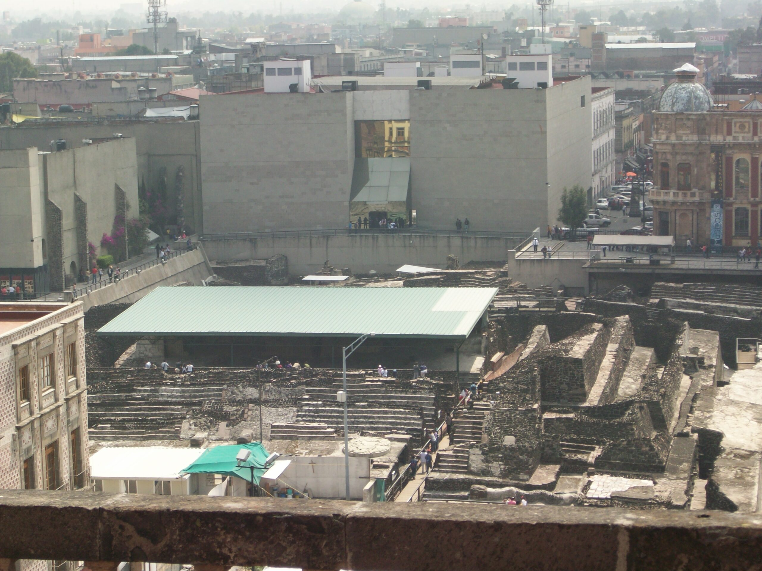 aztec temple