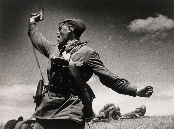 A Soviet soldier took on 50 Germans with grenades and an ax