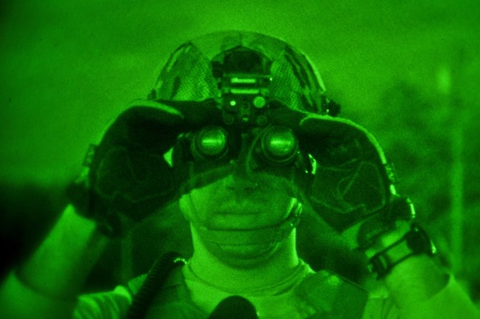 This is how modern night vision compares to those found in animals