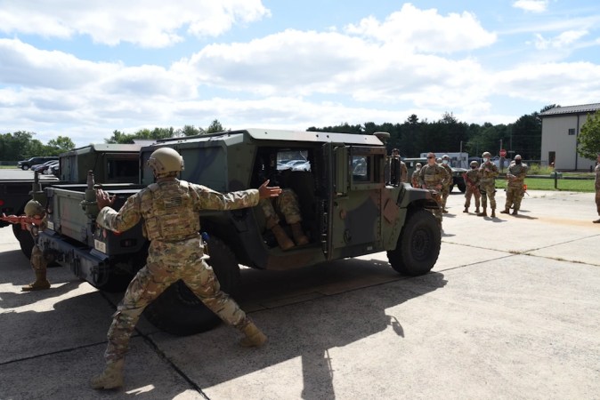 5 things you should know before purchasing a humvee as a civilian