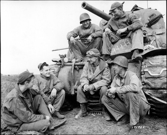 ernie pyle in 1944