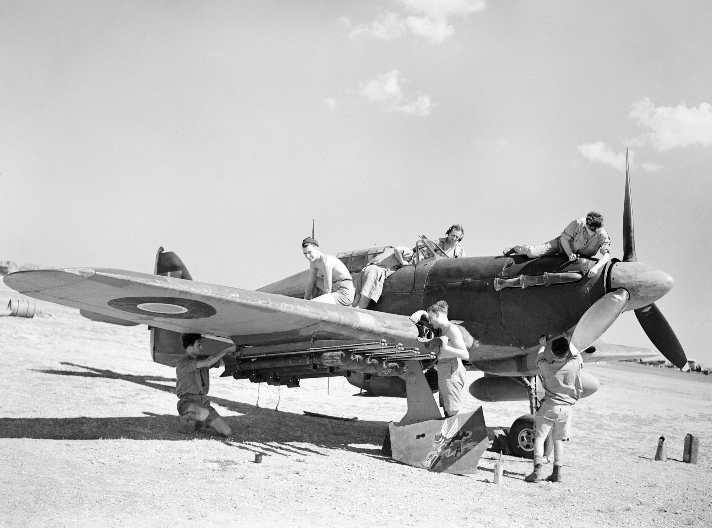 no. 6 squadron plane