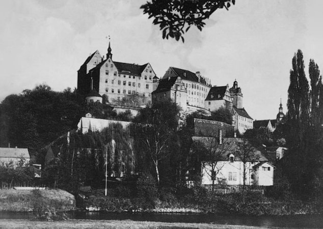 colditz castle british commando escape