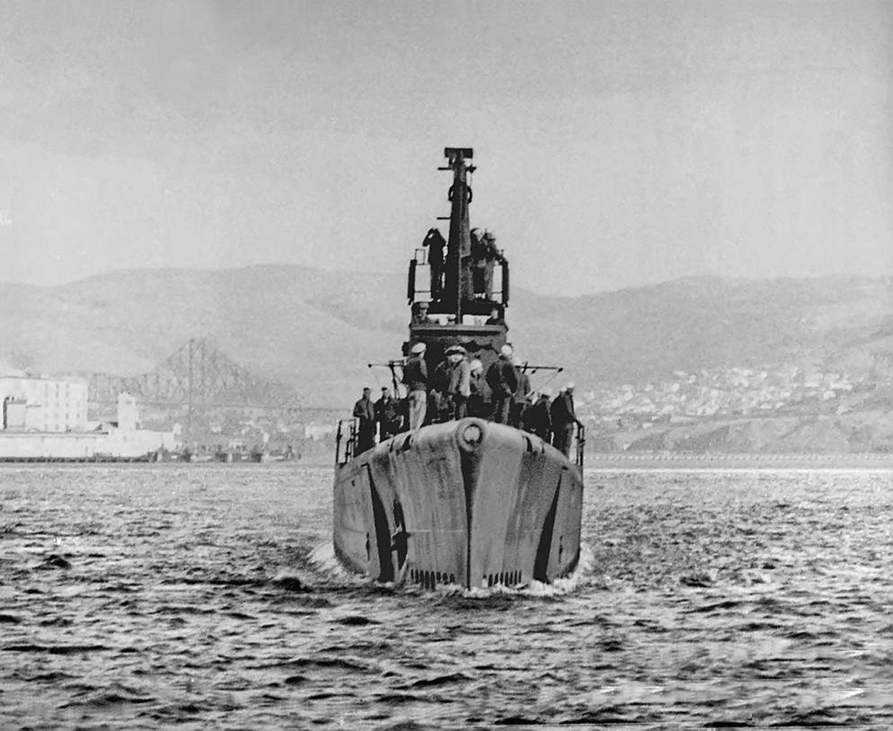 bow view of wwii submarine uss albacore