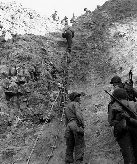 2nd Ranger Battalion at pointe du hoc