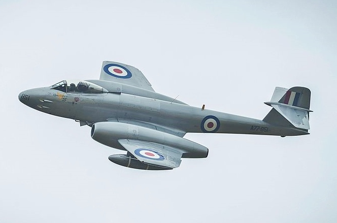 RAF f.8 flying