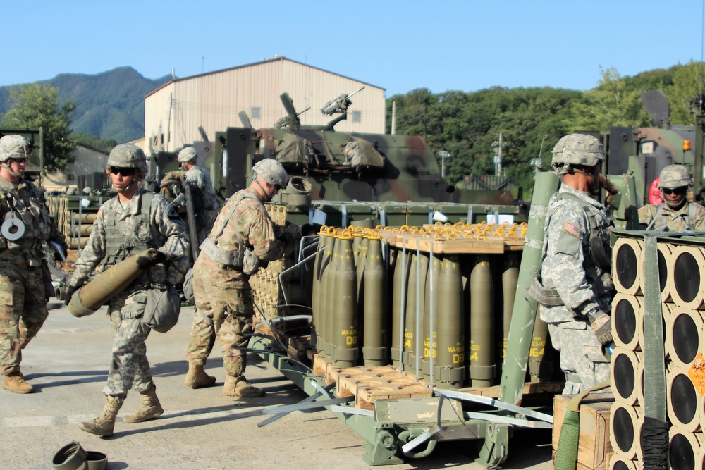 155mm ukraine cluster munitions