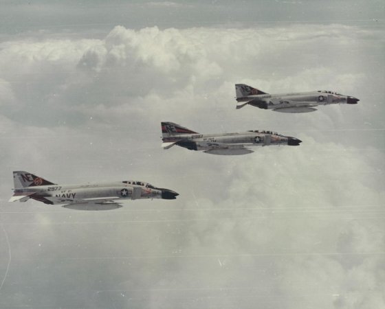 f-4 phantoms rules of engagement vietnam