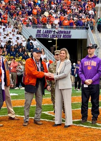 100-year-old WWII Army vet awarded French Legion of Honor