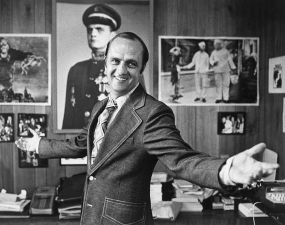 (Original Caption) 9/1972: Close-up of actor/comedian Bob Newhart in his office at home.