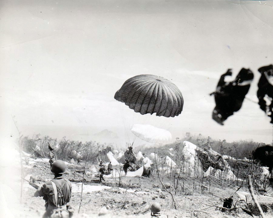 paratroopers