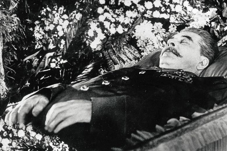 stalin in coffin