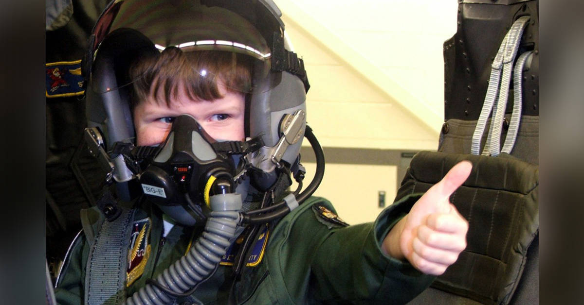 7 kids who joined (even commanded) military units for a day