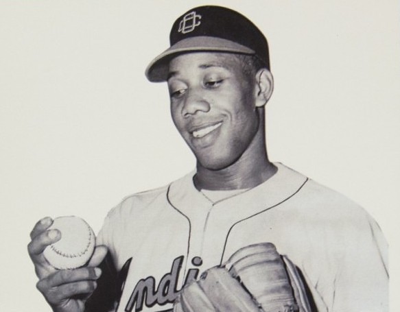 This Marine legend went from the beaches of Iwo Jima to the fields of the Negro League