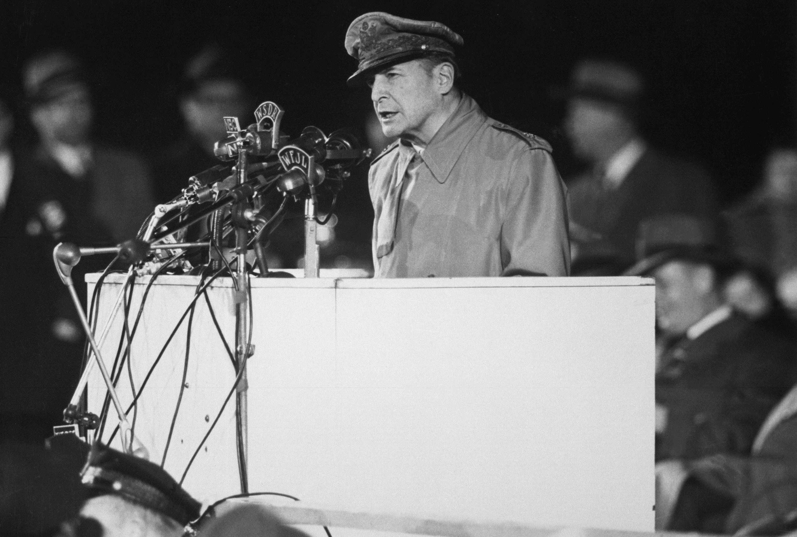 8 amazing facts about General Douglas MacArthur