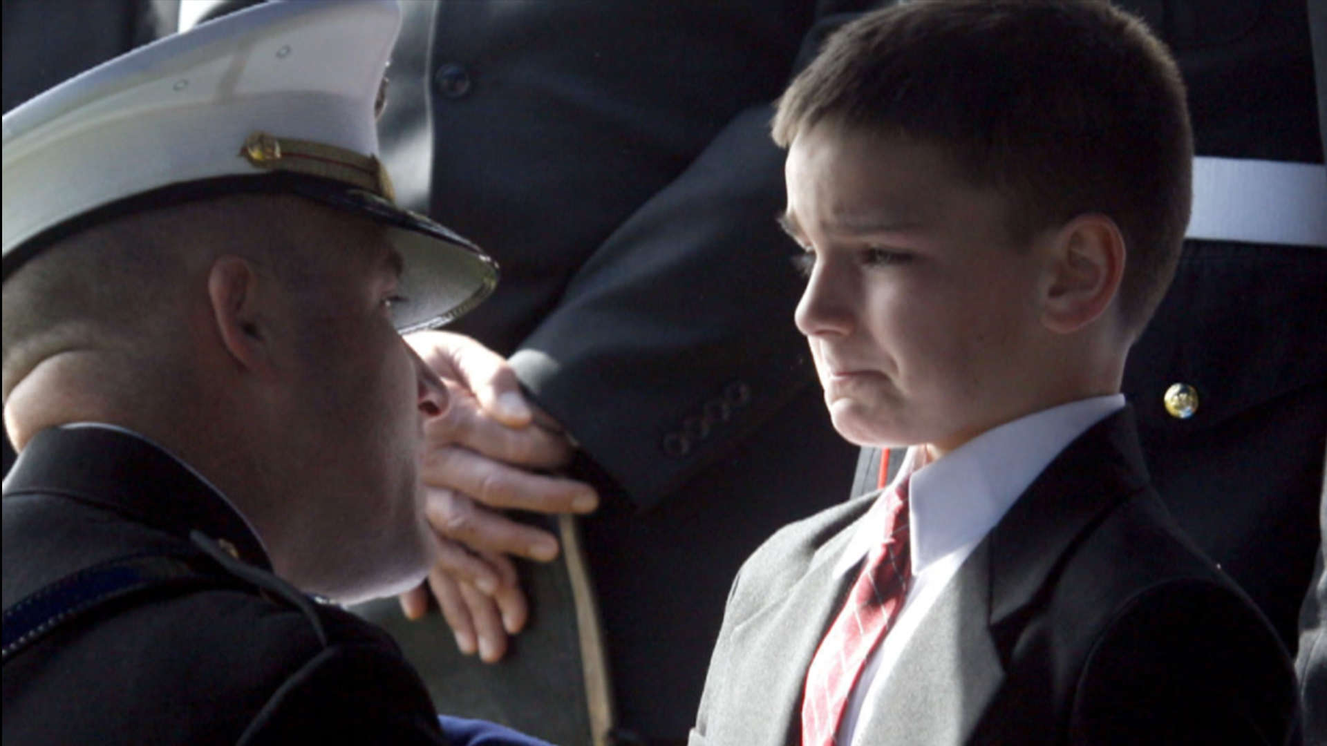 The mother of the boy in this iconic photo has a Memorial Day message all Americans should read