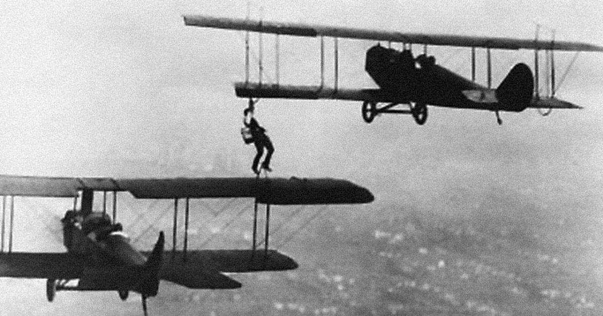 The first aerial refueling was straight-up nuts