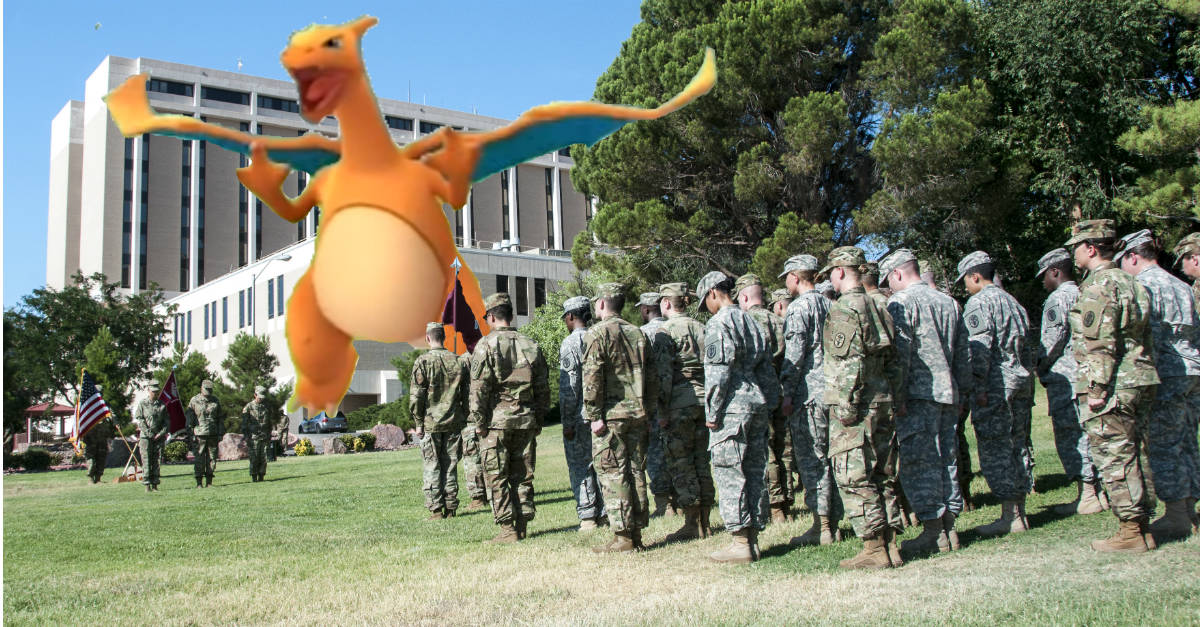 These are the 6 things that happened when the commander started Pokemon Go