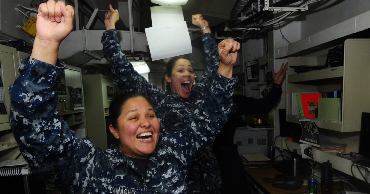 The Navy is getting rid of its hated ‘aquaflage’ uniform