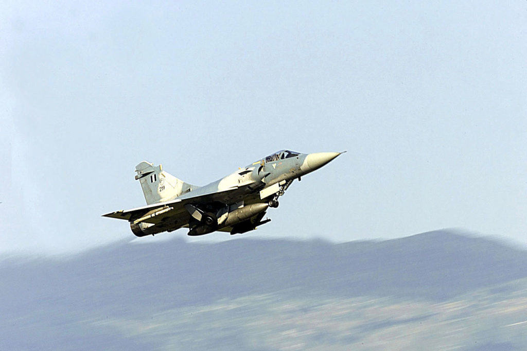  A Hellenic Air Force Mirage 2000EG. India also operates the Mirage 2000. (Photo from Wikimedia Commons)