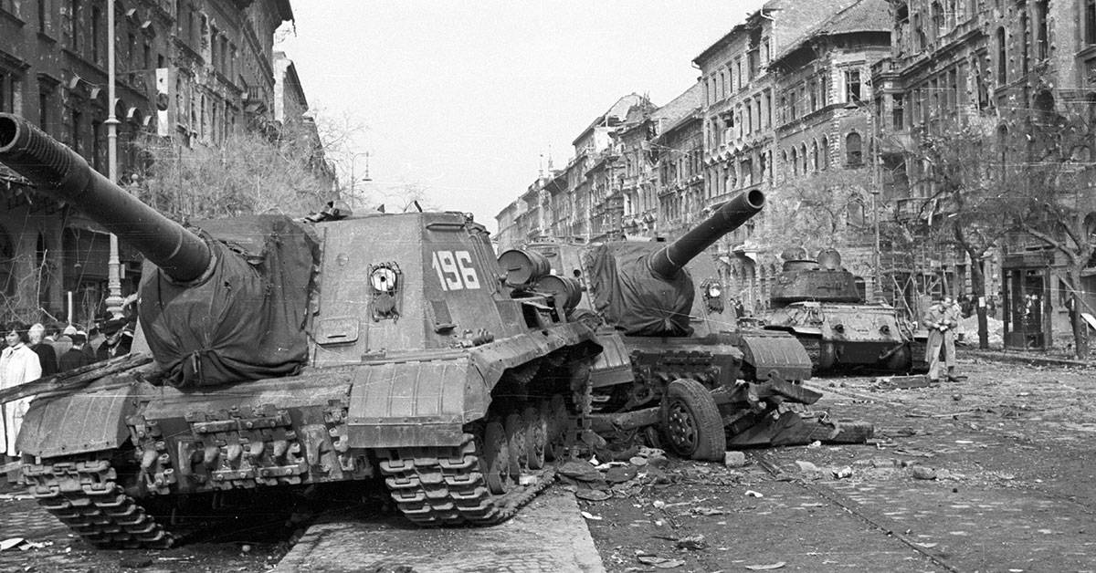 These rebels fought Soviet tanks with dish soap and jam