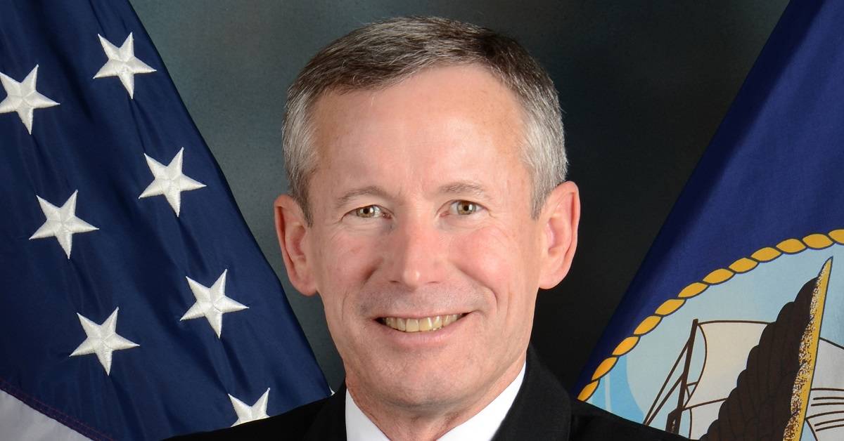 This top intelligence officer had no security clearance