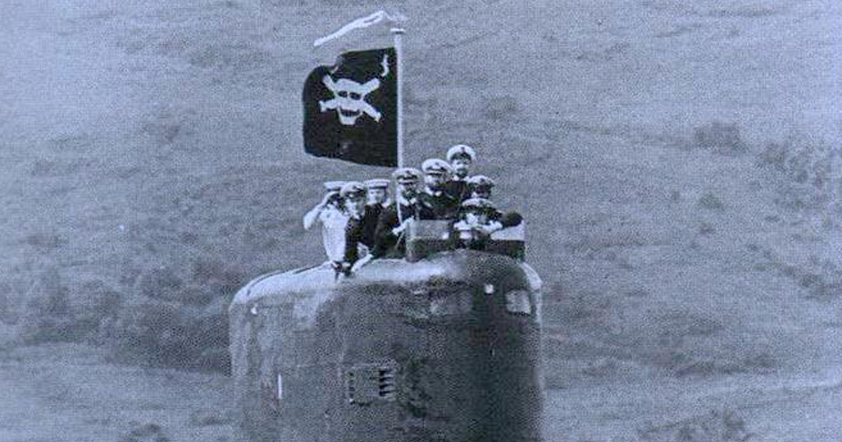 This British sub hoisted its own Jolly Roger after sinking an Argentine cruiser