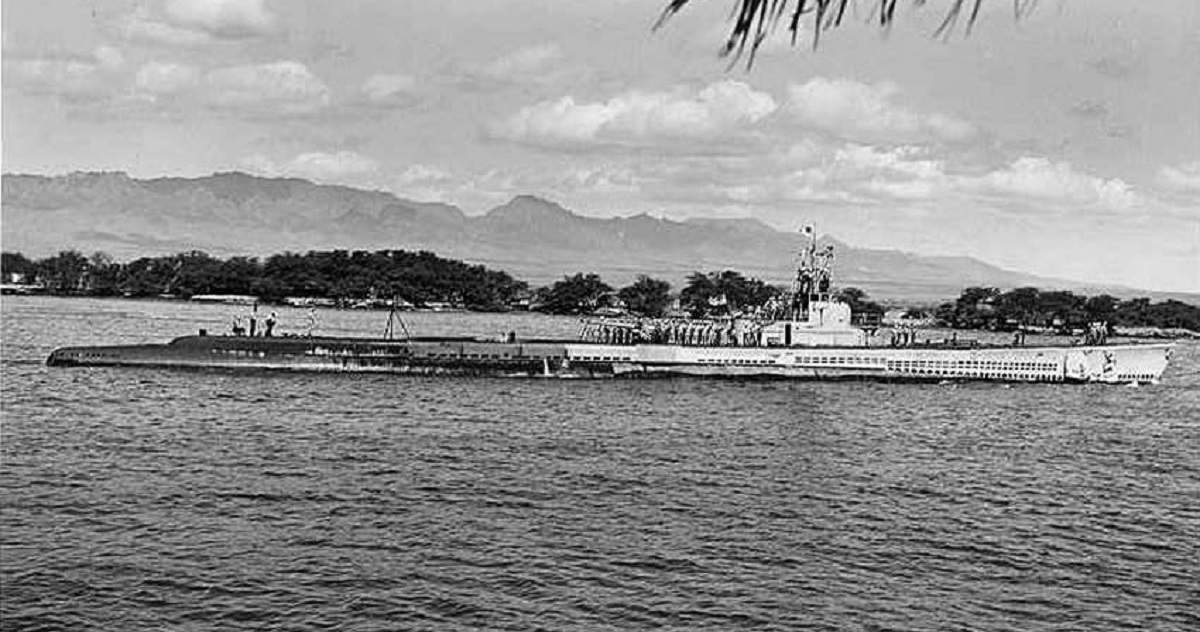 This American submarine damaged two Japanese cruisers without firing a shot