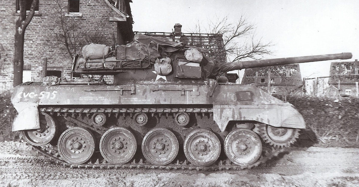 Watch a WWII tank commander reunite with his Hellcat