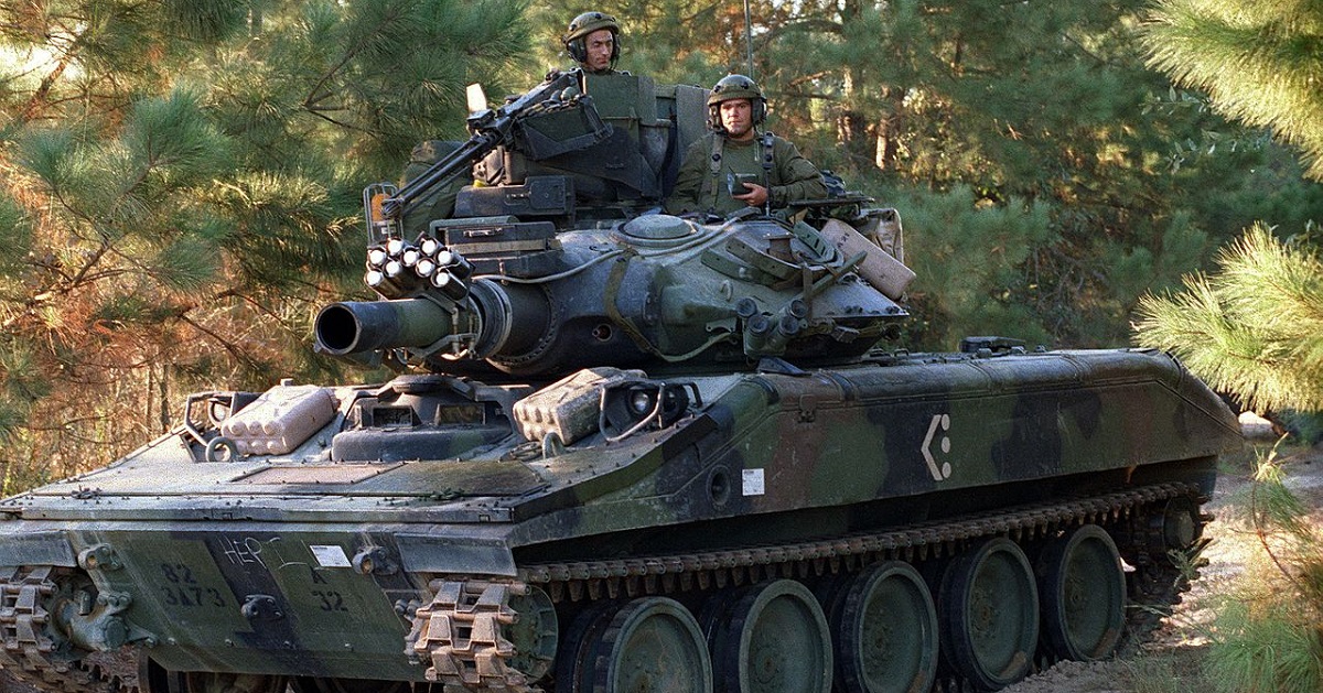 Sheridan versus Stryker: Which comes out on top in a light tank face off?