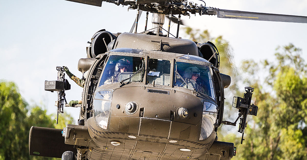 These photos show how many amazing jobs the H-60 helicopter can do