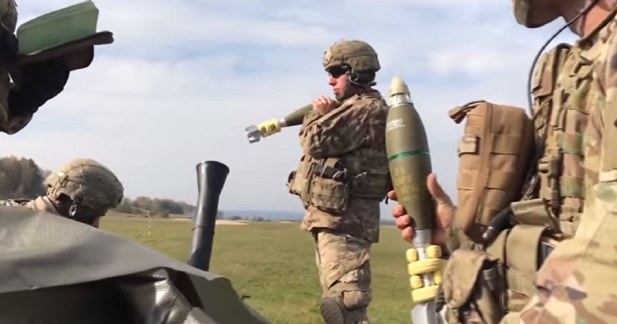This is what it’s like to fire an 81mm mortar