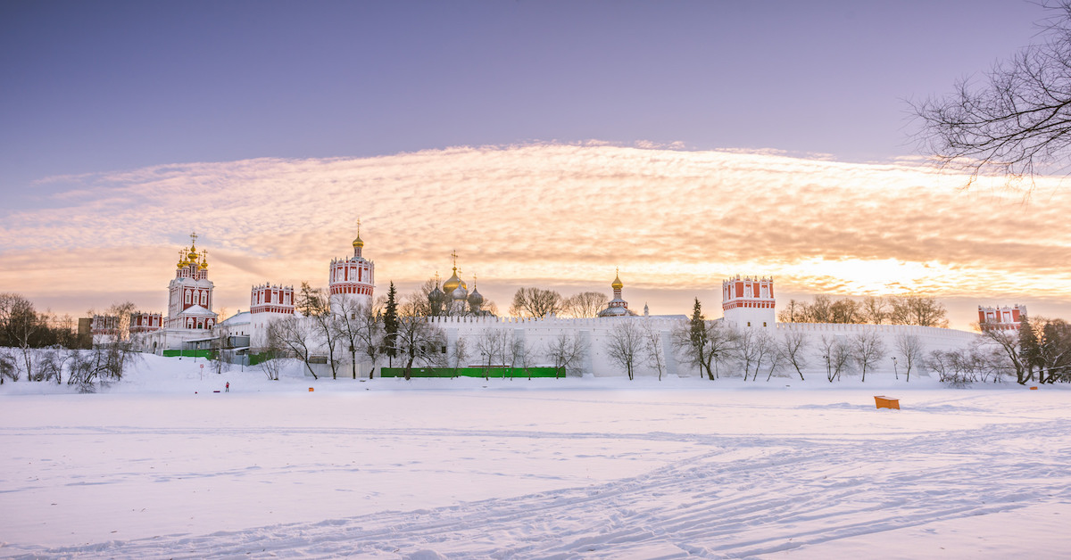 The Russian military is fighting a blizzard in Moscow