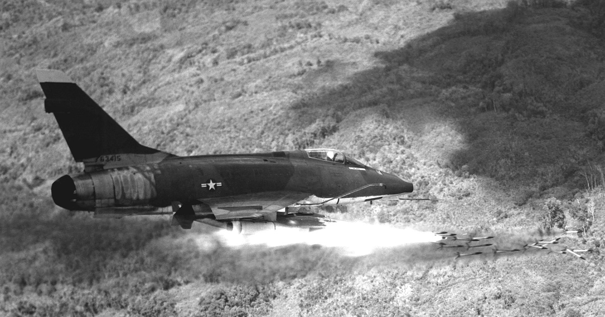 Watch how the Air Force blasted the enemy in Vietnam