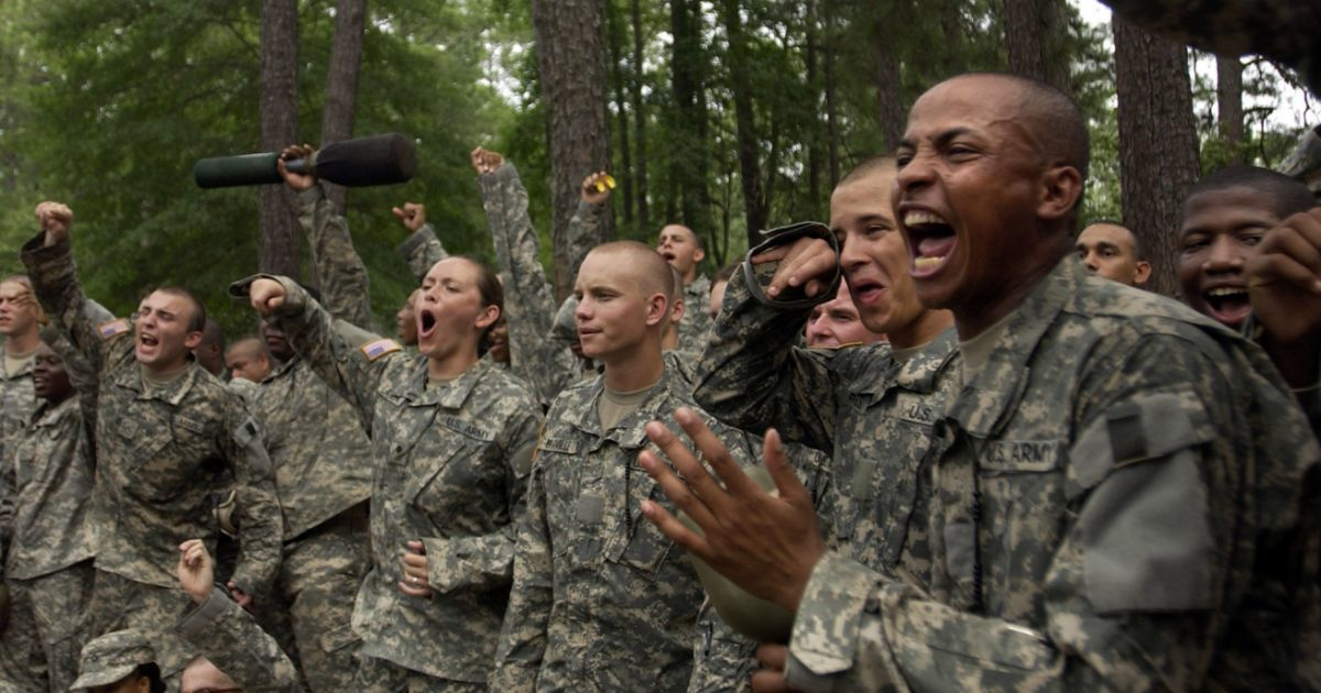 5 ways troops always screw up a simple formation