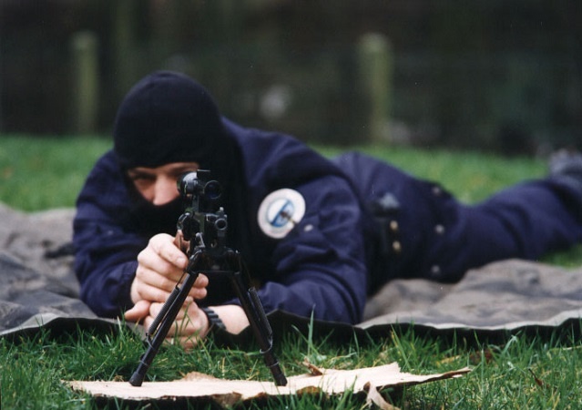 GIGN revolver training