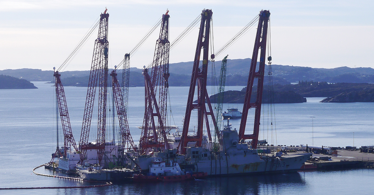 See how crews cleared and raised that sunken Norwegian frigate