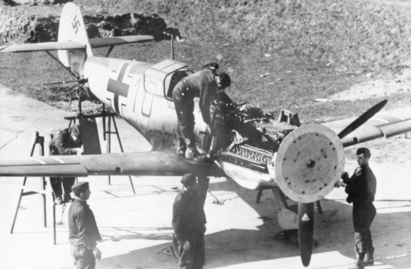 biplane machine gun