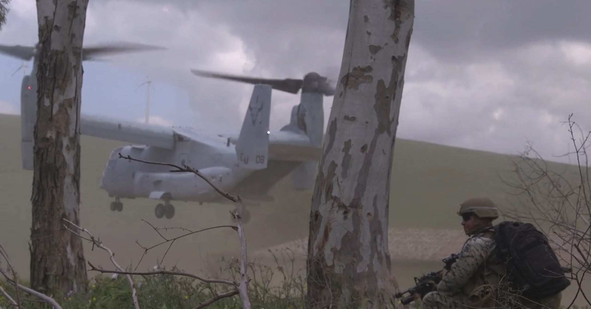 Watch Marines rescue downed aircrew in training