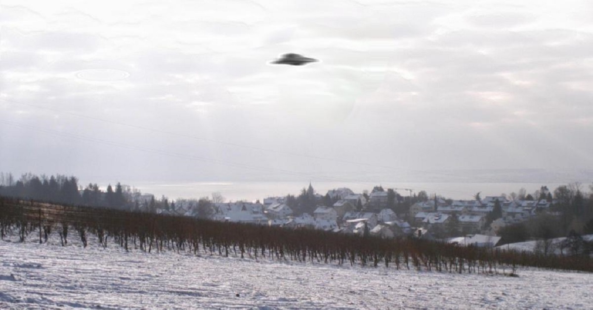 Real declassified CIA docs provide guidance for ‘UFO Photographers’