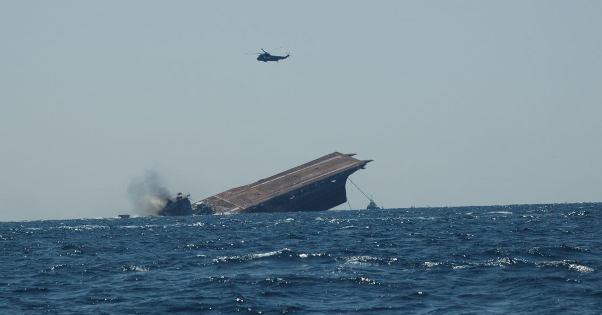 US aircraft carriers are almost unsinkable giants of the ocean