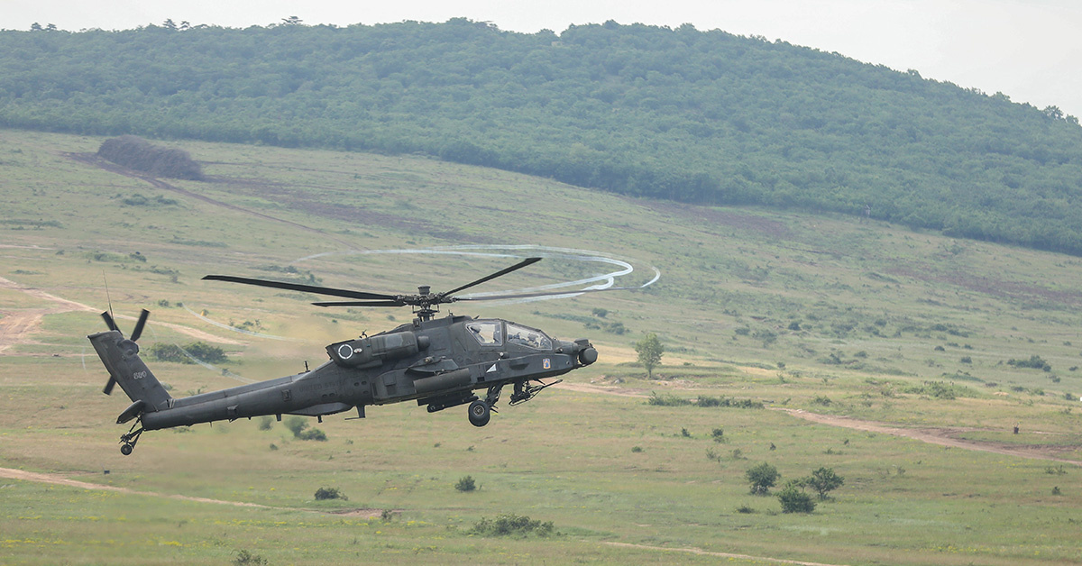 Apache pilots want to kill you from 15 miles away