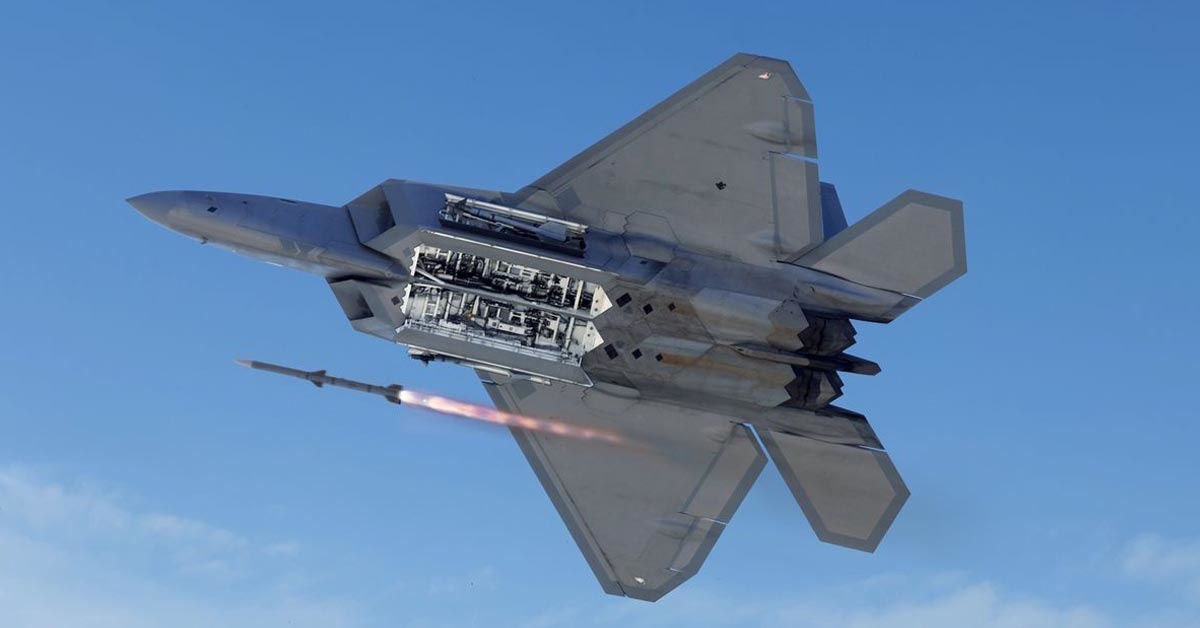 The hilarious real reason why the F-22 can’t be hacked