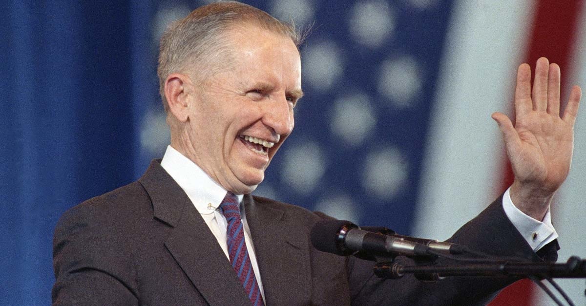 Ross Perot pulled off one of the greatest Army-Navy Game pranks ever