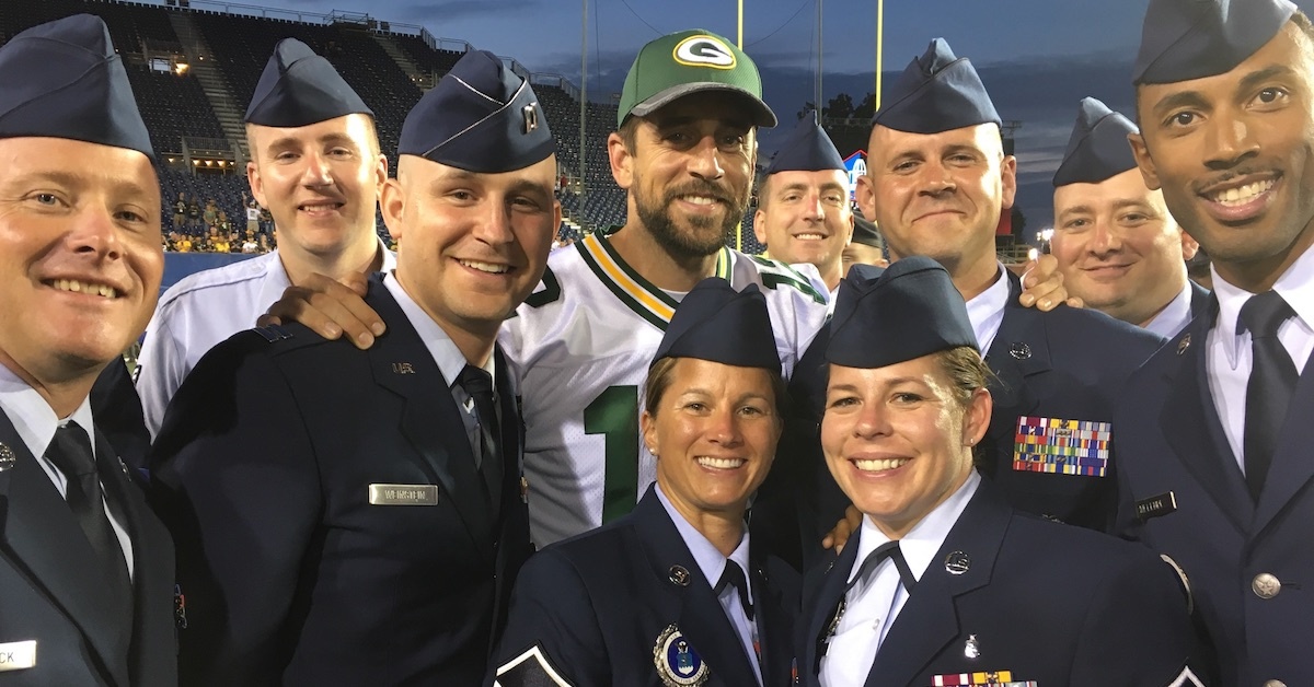 Packers’ Aaron Rodgers donates his golf tournament winnings to Wounded Warriors