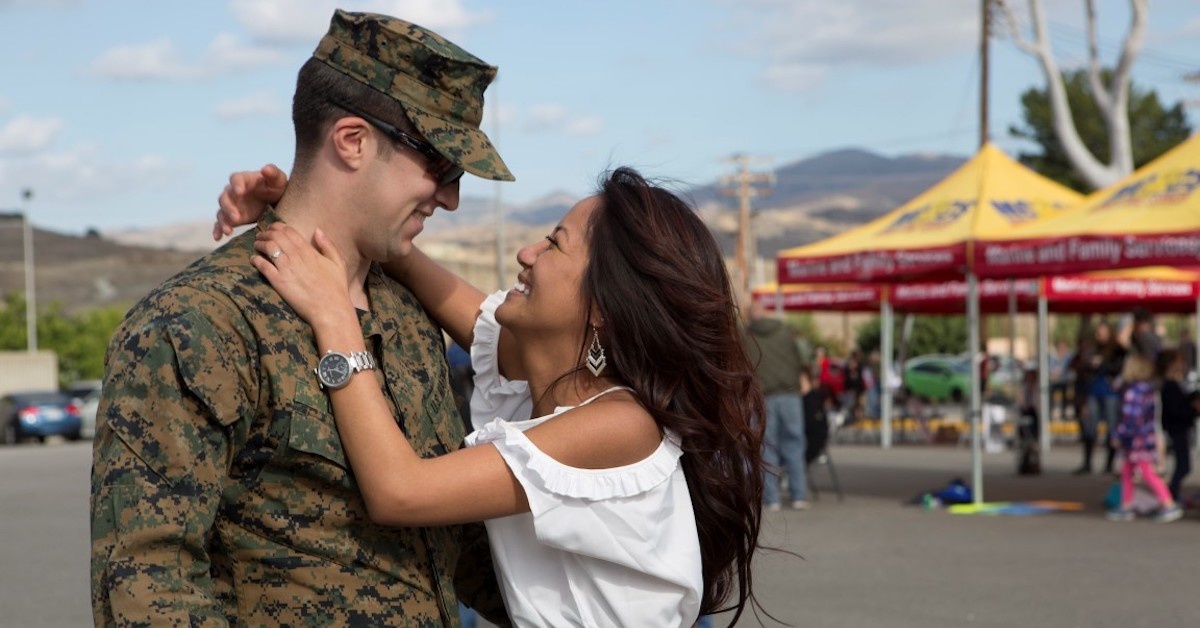 10 things you need to know about dating someone in the military